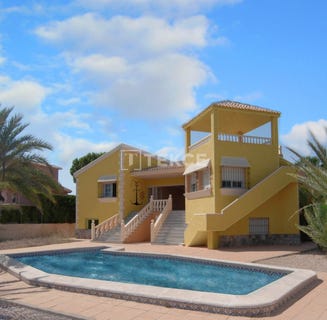/international/es/cartagena-la-manga-del-mar-menor-murcia-region-of-murcia-310094919070/