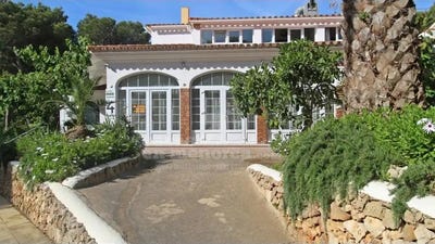 /international/es/es-mercadal-balearic-islands-310108757551/