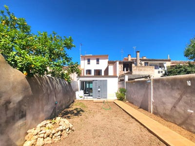 /international/es/44-carrer-major-llucmajor-balearic-islands-310101735586/
