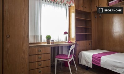 /international/es/alcala-de-henares-madrid-310109222200/