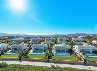 /international/es/estepona-andalusia-310106196111/