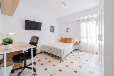 /international/es/carrer-angel-villena-valencia-valencian-community-310093855760/