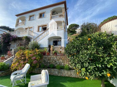 /international/es/castell-platja-d-aro-catalonia-310100085067/