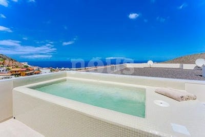 /international/es/tenerife-valencian-community-310099951762/