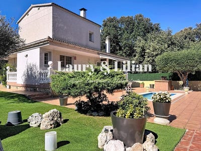 /international/es/avinyonet-de-puigventos-catalonia-310105741293/