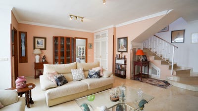 /international/es/nueva-andalucia-marbella-andalusia-310109077794/
