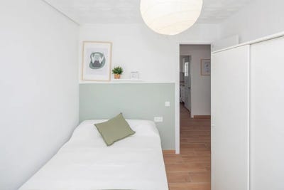 /international/es/carrer-descalante-valencia-valencian-community-310098553221/?lang=zh-tw
