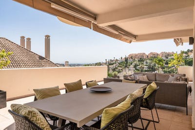 /international/es/sophisticated-duplex-apartment-in-the-exclusive-aloha-hill-club-nueva-andalucia-marbella-nueva-andalucia-malaga-spain-marbella-valencian-community-310108250114/