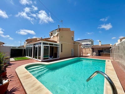 /international/es/torrevieja-a-torrevieja-valencian-community-310108925435/
