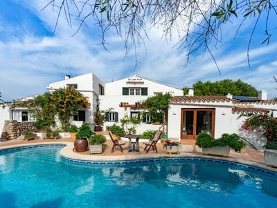 /international/es/es-castell-balearic-islands-310107598857/