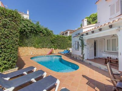 /international/es/es-mercadal-balearic-islands-310102372841/