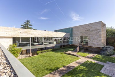 /international/es/villanueva-de-la-canada-madrid-310100639056/