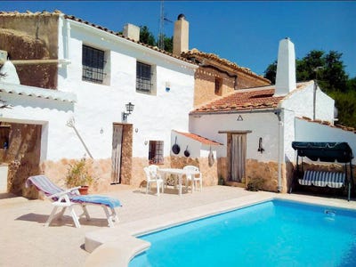 /international/es/pinoso-valencian-community-310108925193/