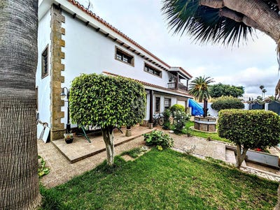 /international/es/san-cristobal-de-la-laguna-canary-islands-310100709294/