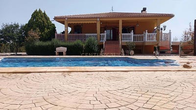/international/es/baza-andalusia-310101355728/?lang=zh-tw