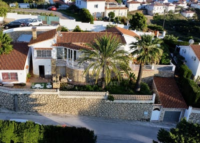 /international/es/ur-sirena-la-benajarafe-velez-malaga-andalusia-310108002021/