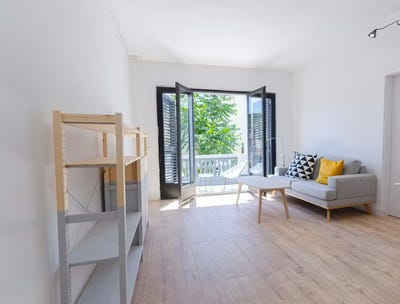 /international/es/carrer-de-les-balears-barcelona-catalonia-310093851478/