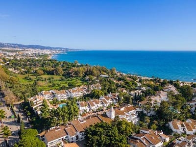 /international/es/marbella-marbella-golden-mile-malaga-spain-marbella-andalusia-310108162034/
