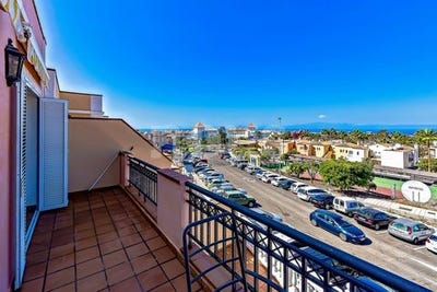 /international/es/tenerife-valencian-community-120096492722/