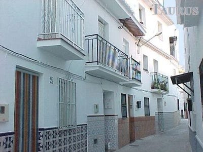 /international/es/algarrobo-andalusia-310106129025/