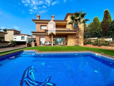 /international/es/castell-platja-d-aro-catalonia-310100084975/
