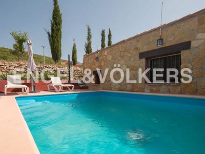 /international/es/enguera-valencian-community-310100645068/