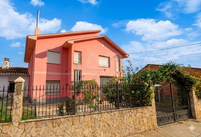 /international/es/calle-matias-cabello-villarejo-de-orbigo-castile-and-leon-310108990675/