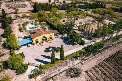 /international/es/cami-de-cal-farines-castellvi-de-la-marca-catalonia-310105717164/