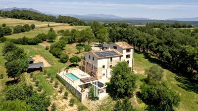 /international/es/esponella-catalonia-310108561721/