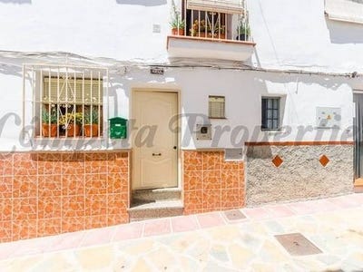 /international/es/competa-andalusia-120090071325/