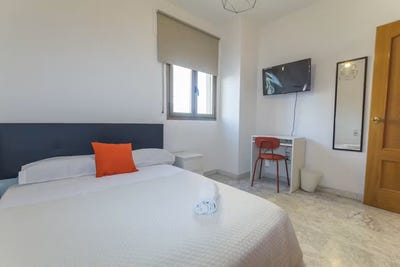 /international/es/avenida-de-la-aurora-malaga-andalusia-310109239331/