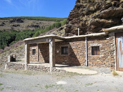 /international/es/laroles-andalusia-310109638708/