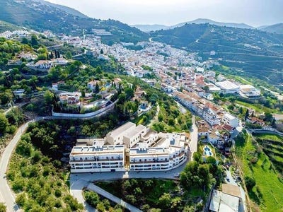 /international/es/competa-andalusia-310103770019/