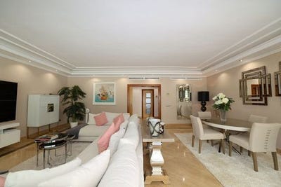 /international/es/puerto-banus-marbella-valencian-community-310108566297/