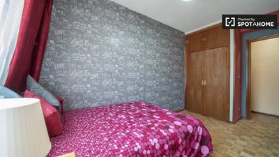 /international/es/alcala-de-henares-madrid-310108562458/