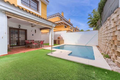 /international/es/espartinas-andalusia-310107555625/