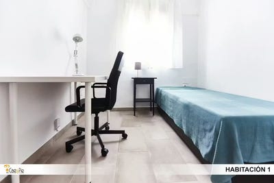 /international/es/calle-arcangel-san-miguel-sevilla-andalusia-310098901396/