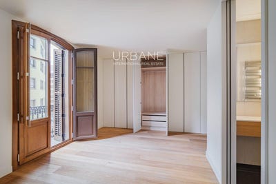 /international/es/barcelona-catalonia-120066497827/