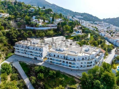 /international/es/competa-andalusia-310103770422/