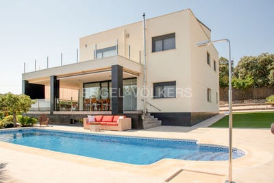 /international/es/venturada-madrid-310100641804/