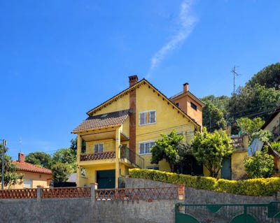 /international/es/carrer-de-la-surera-sant-pere-de-vilamajor-catalonia-310108941125/