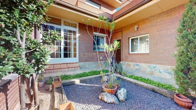 /international/es/alcala-de-henares-madrid-310110031365/