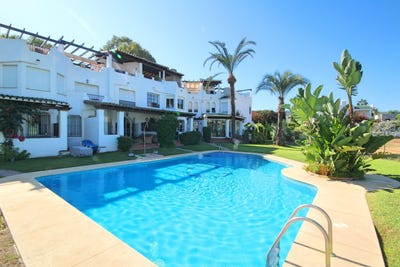 /international/es/los-naranjos-golf-nueva-andalucia-marbella-andalusia-310109077633/?lang=it