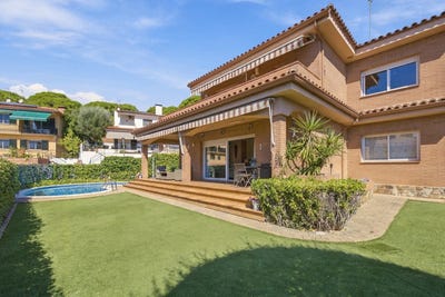 /international/es/sant-pol-de-mar-catalonia-310120048437/