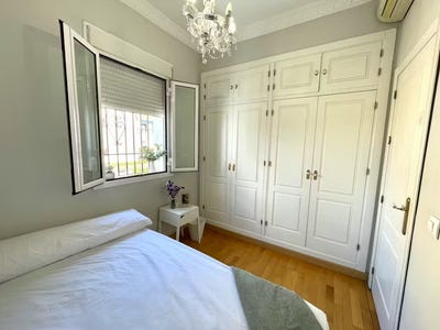 /international/es/calle-porvenir-sevilla-andalusia-310095290541/