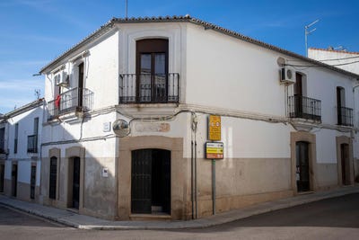 /international/es/malpartida-de-caceres-extremadura-120090935448/