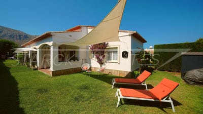 /international/es/beniarbeig-valencian-community-310109558284/