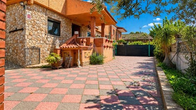/international/es/carrer-de-garcia-lorca-montmell-el-catalonia-310108004028/