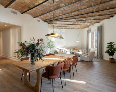 /international/es/barcelona-barcelona-eixample-barcelona-barcelona-eixample-barcelona-barcelona-catalonia-310104458971/