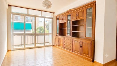 /international/es/calle-torredonjimeno-malaga-andalusia-310109541063/